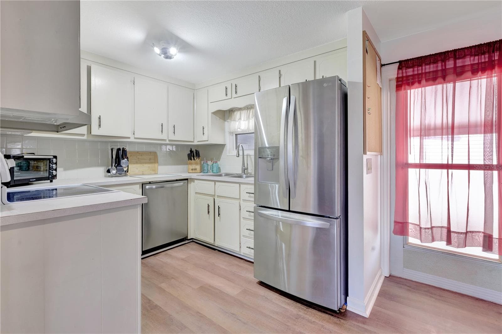 Manufactured Home at 2100 KINGS HWY #1052, PORT CHARLOTTE, photo 8 of 63