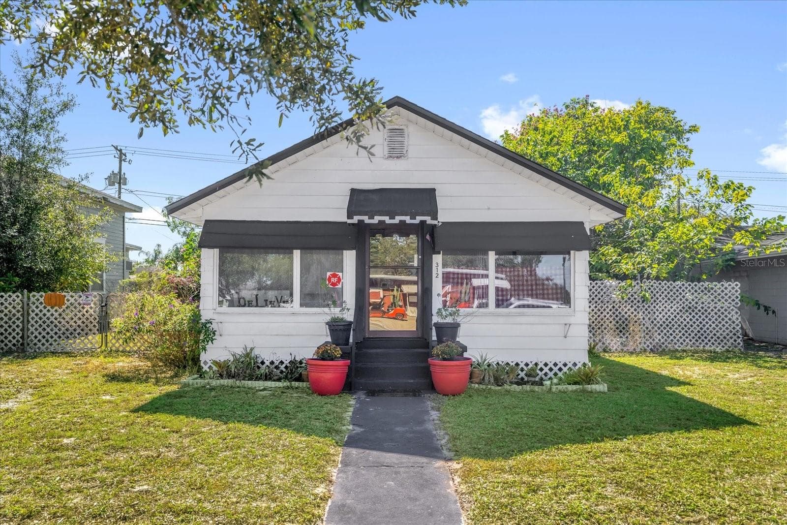312 E MAIN ST
