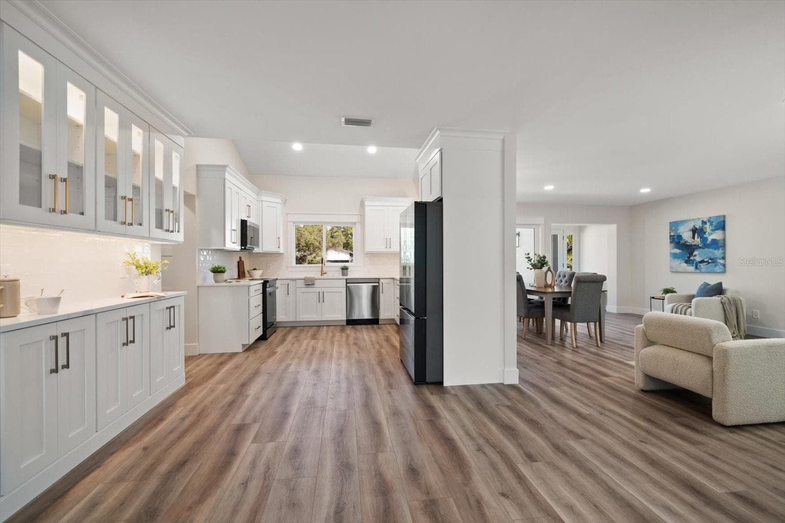 Single Family Residence at 503 POINSETTIA RD, BELLEAIR, photo 8 of 51