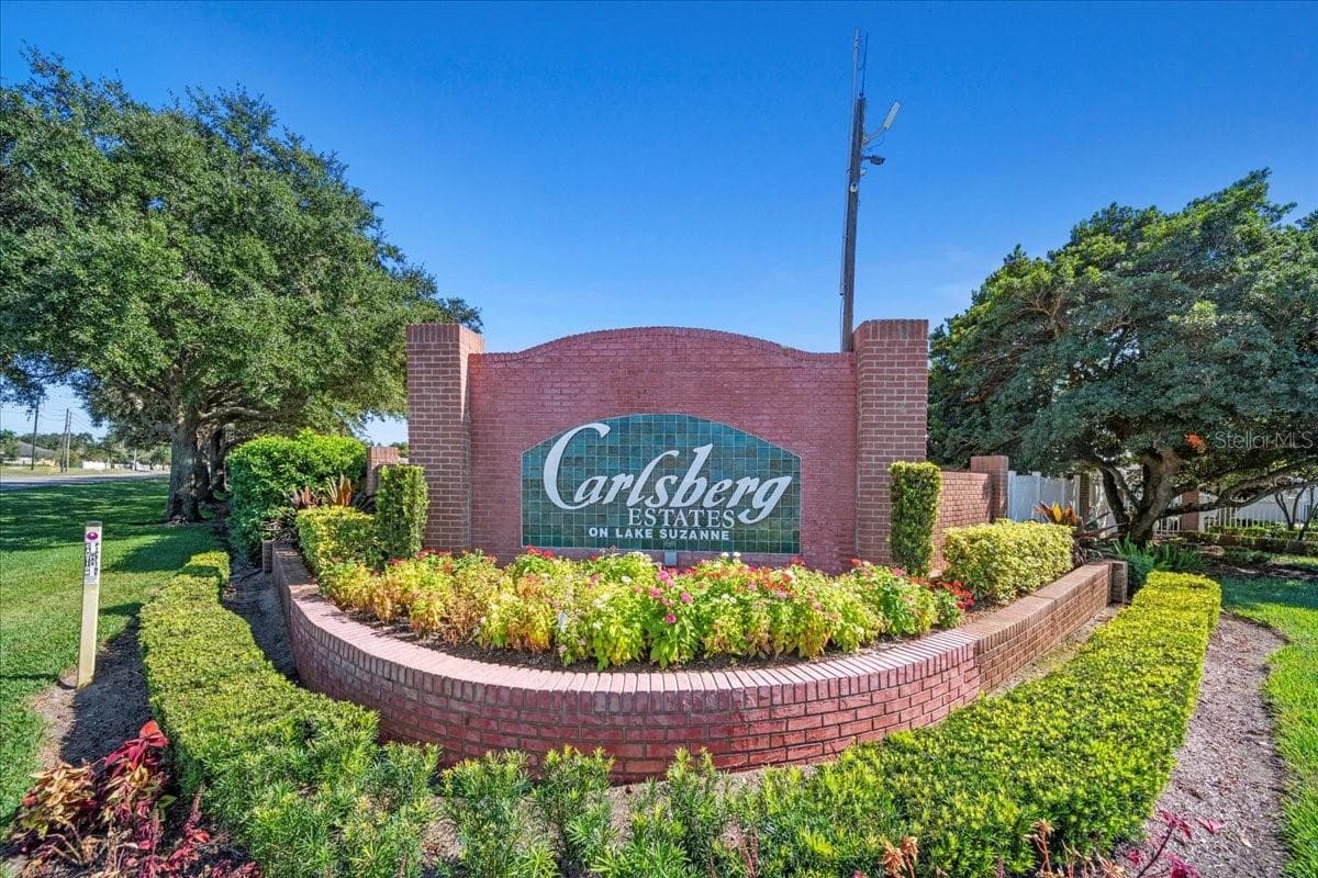 Welcome to Carlsberg Estates on Lake Suzanne - 364 LAKE SUZANNE DR, LAKE WALES