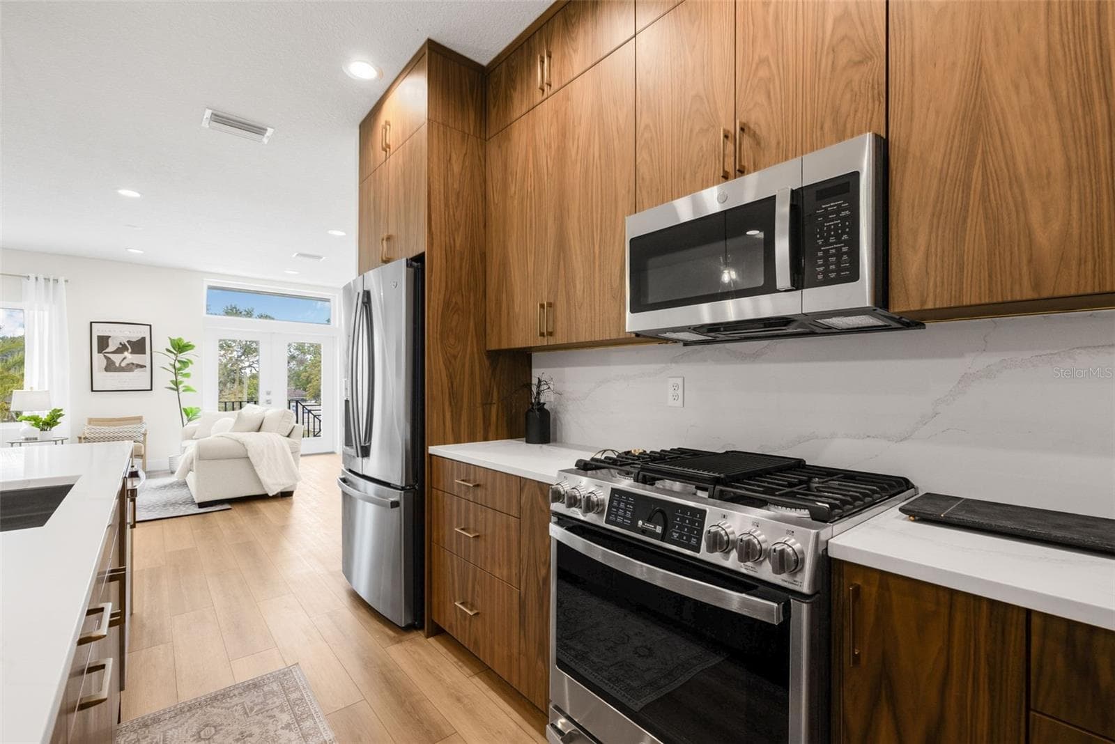 Townhouse at 490 87TH AVENUE NORTH, ST PETERSBURG, photo 17 of 66