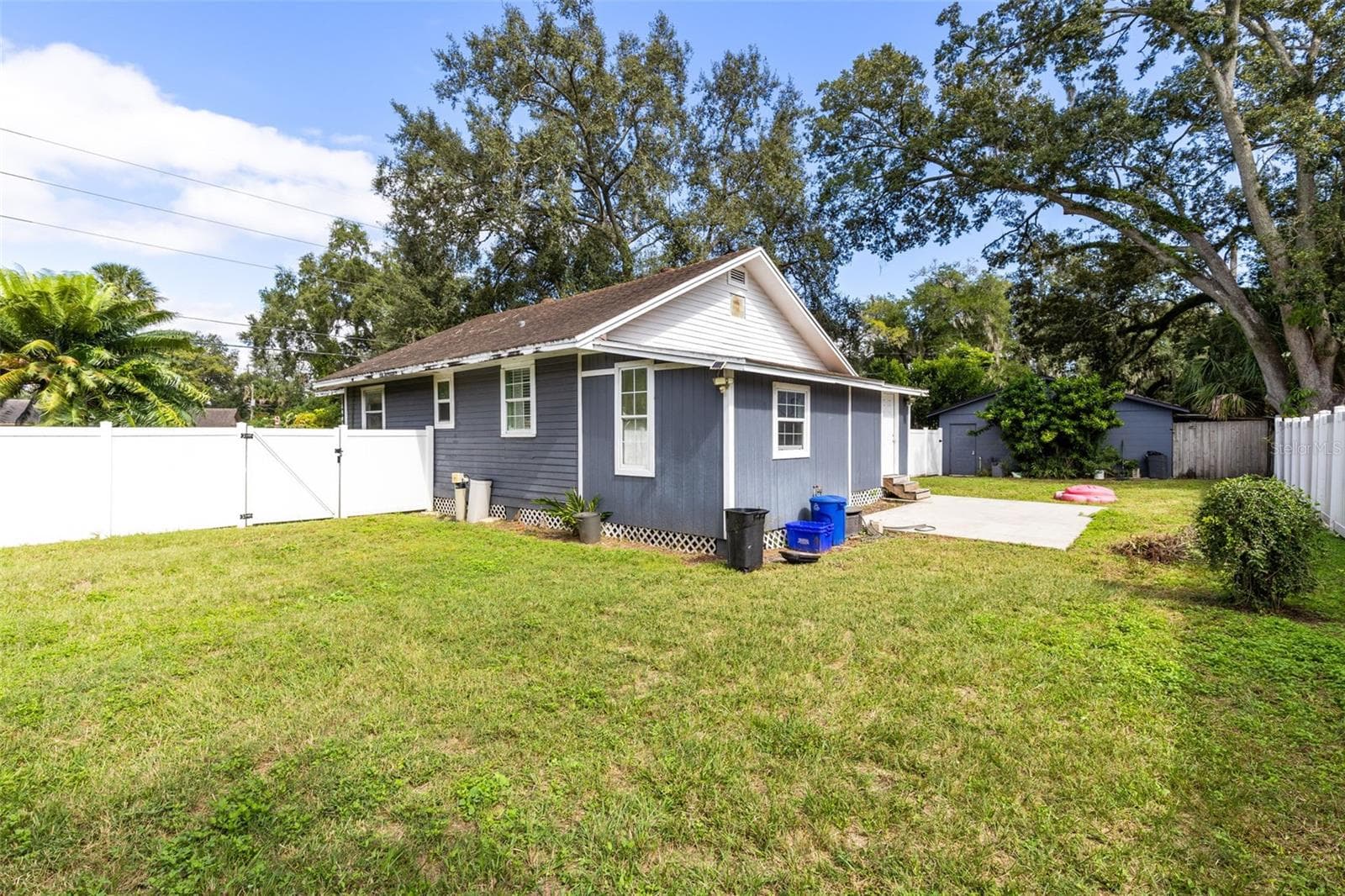 Single Family Residence at 701 E 25TH ST, SANFORD, photo 23 of 28