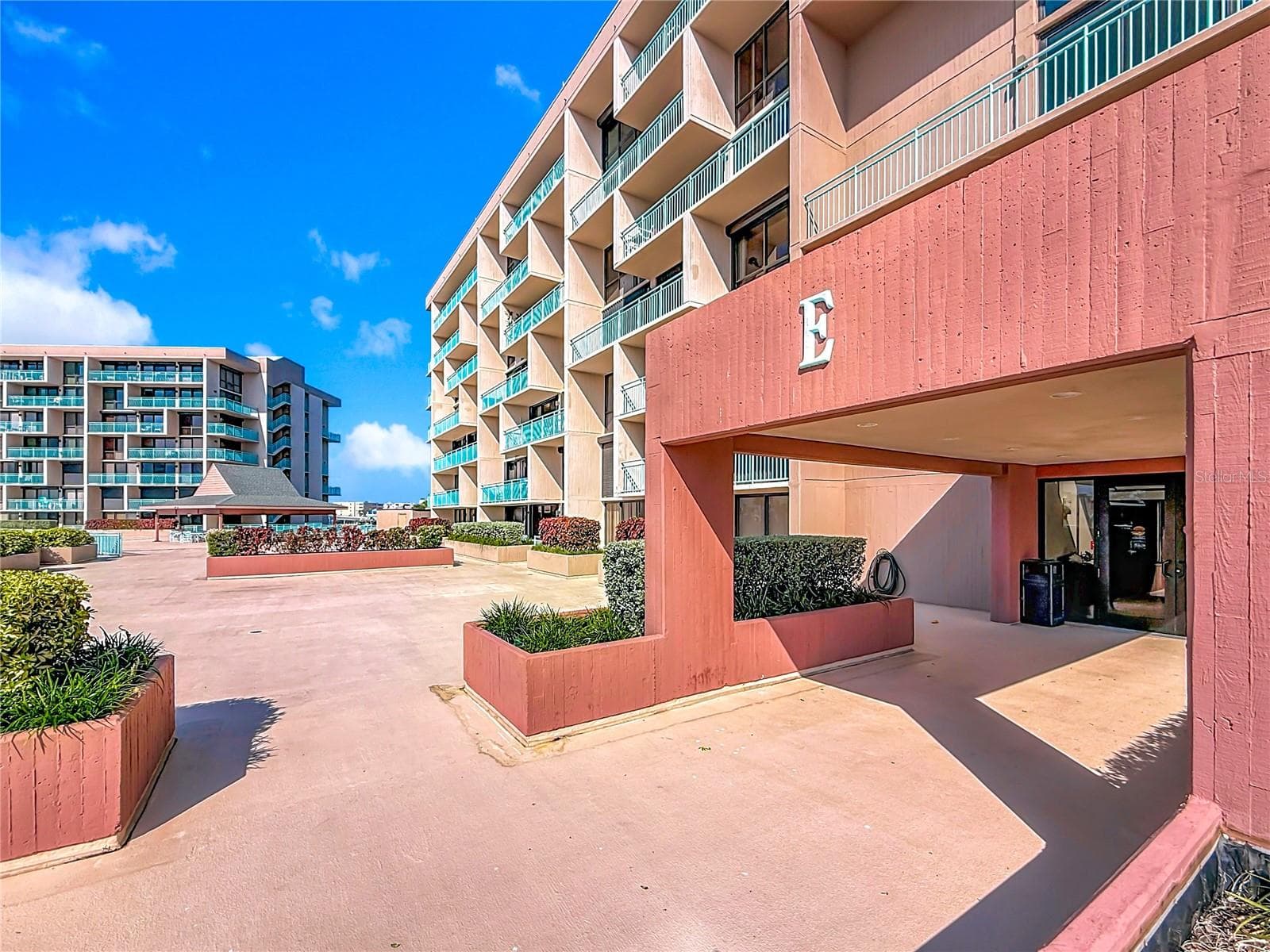 Condominium at 1 KEY CAPRI #201E, TREASURE ISLAND, photo 6 of 100