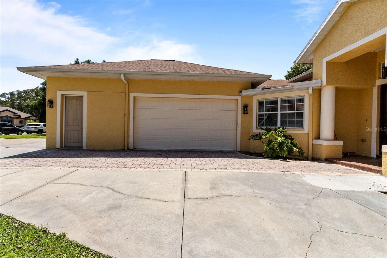 Single Family Residence at 4116 WOODACRE LN, TAMPA, photo 3 of 31