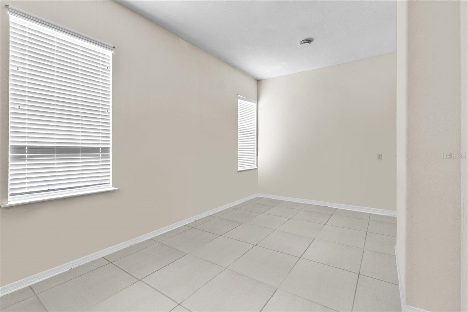 Workshop/Storage In Garage (Previous 3rd car Garage) - 4116 WOODACRE LN, TAMPA