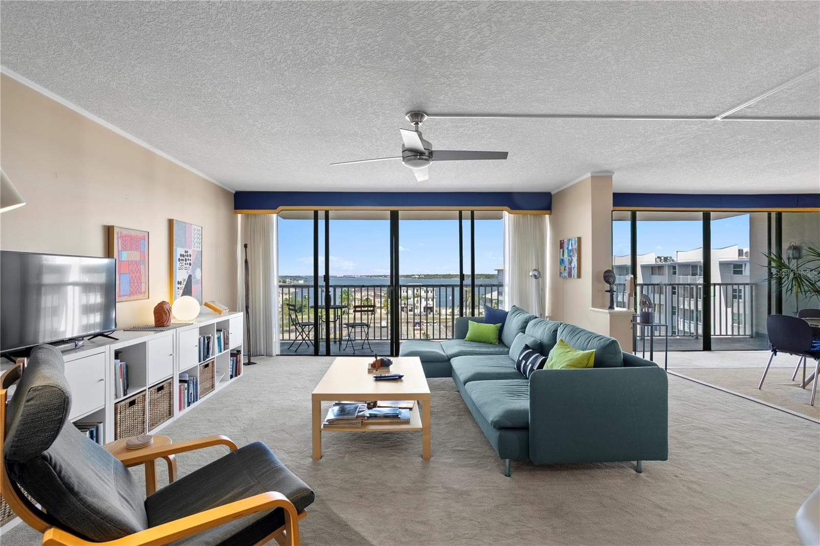 Condominium at 450 TREASURE ISLAND CSWY #702, TREASURE ISLAND, photo 2 of 35