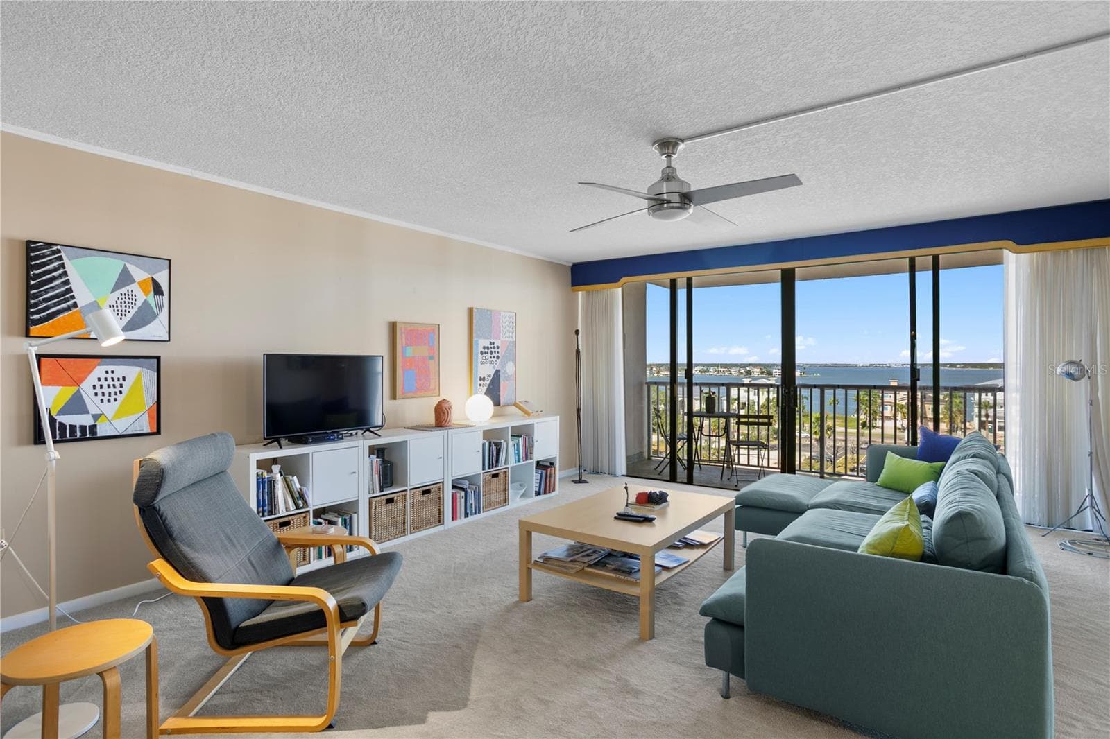 Condominium at 450 TREASURE ISLAND CSWY #702, TREASURE ISLAND, photo 3 of 35