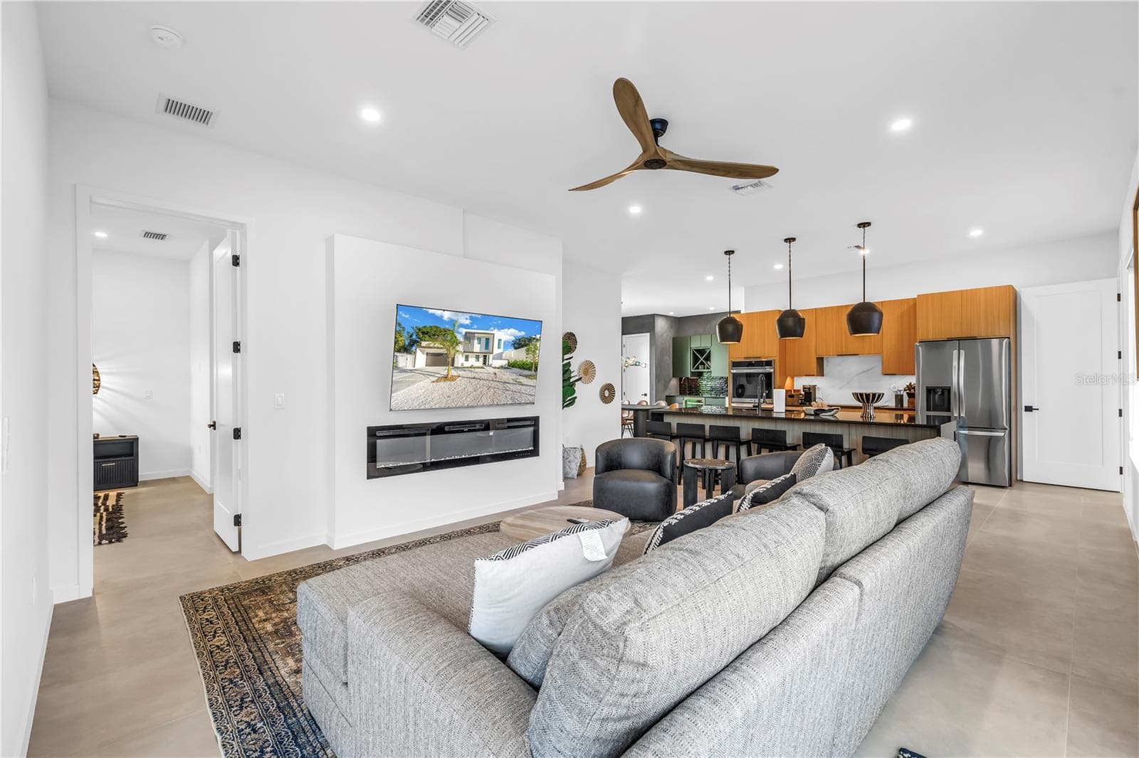 Single Family Residence at 2305 TEMPLE ST, SARASOTA, photo 19 of 64