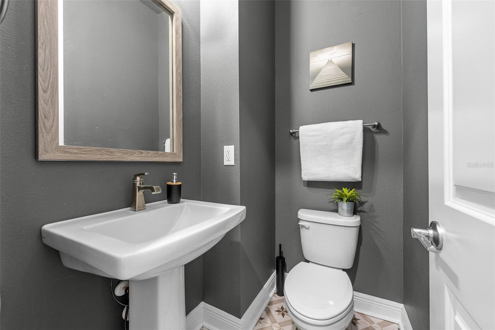 Townhouse at 2602 W CLEVELAND ST #3, TAMPA, photo 17 of 37