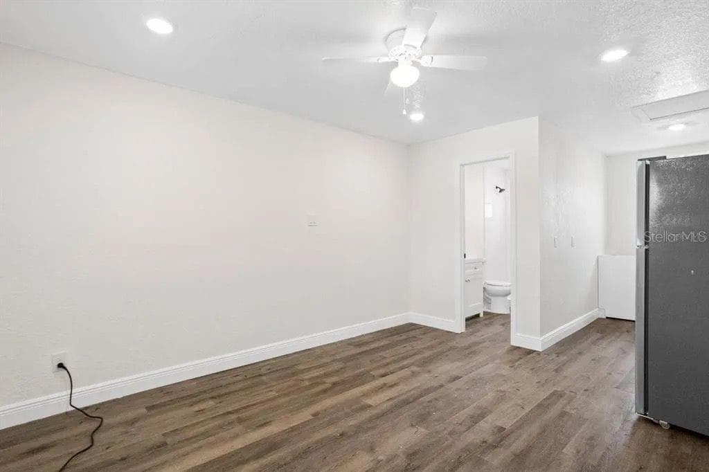 Studio #2 - 2722 14TH AVE S, ST PETERSBURG