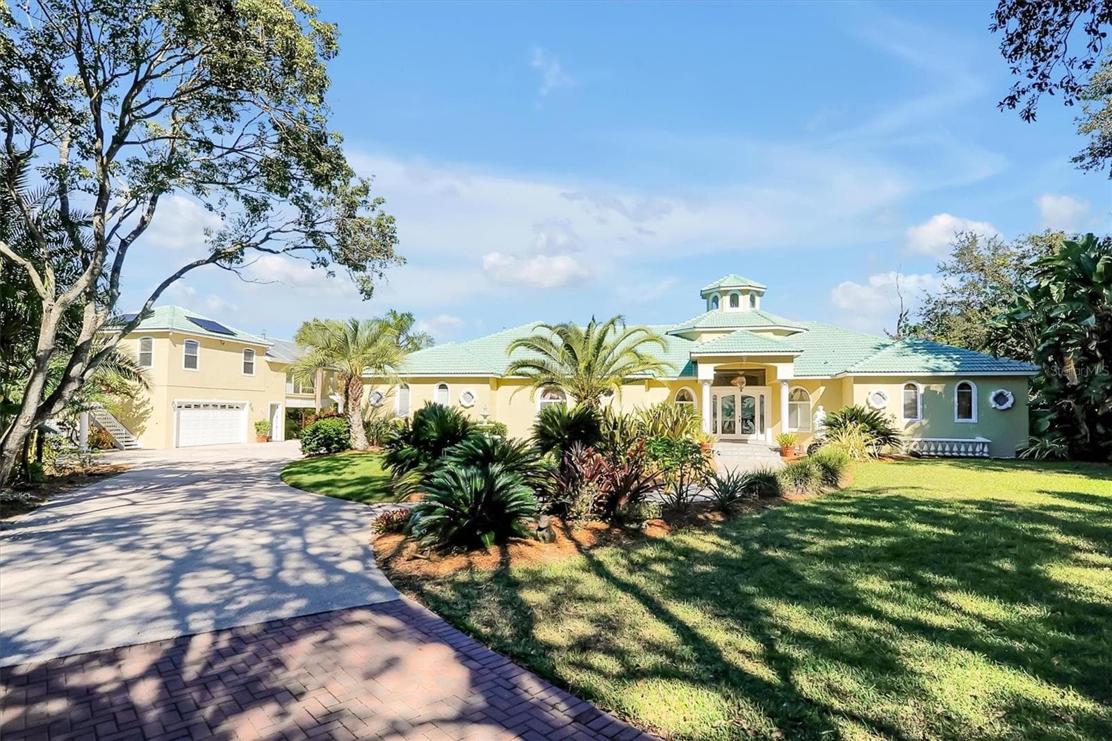 Single Family Residence at 4209 LAKE LOCKHART DR, ORLANDO, photo 2 of 31