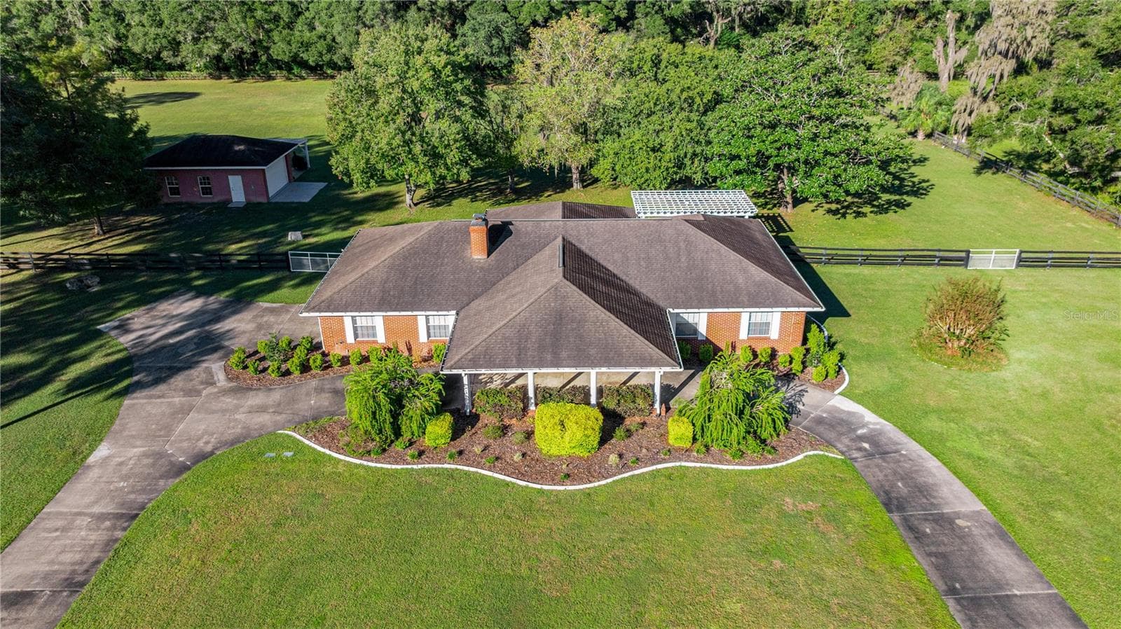 FULL VIEW OF THE HOUSE - 9812 SW 74TH AVE, OCALA