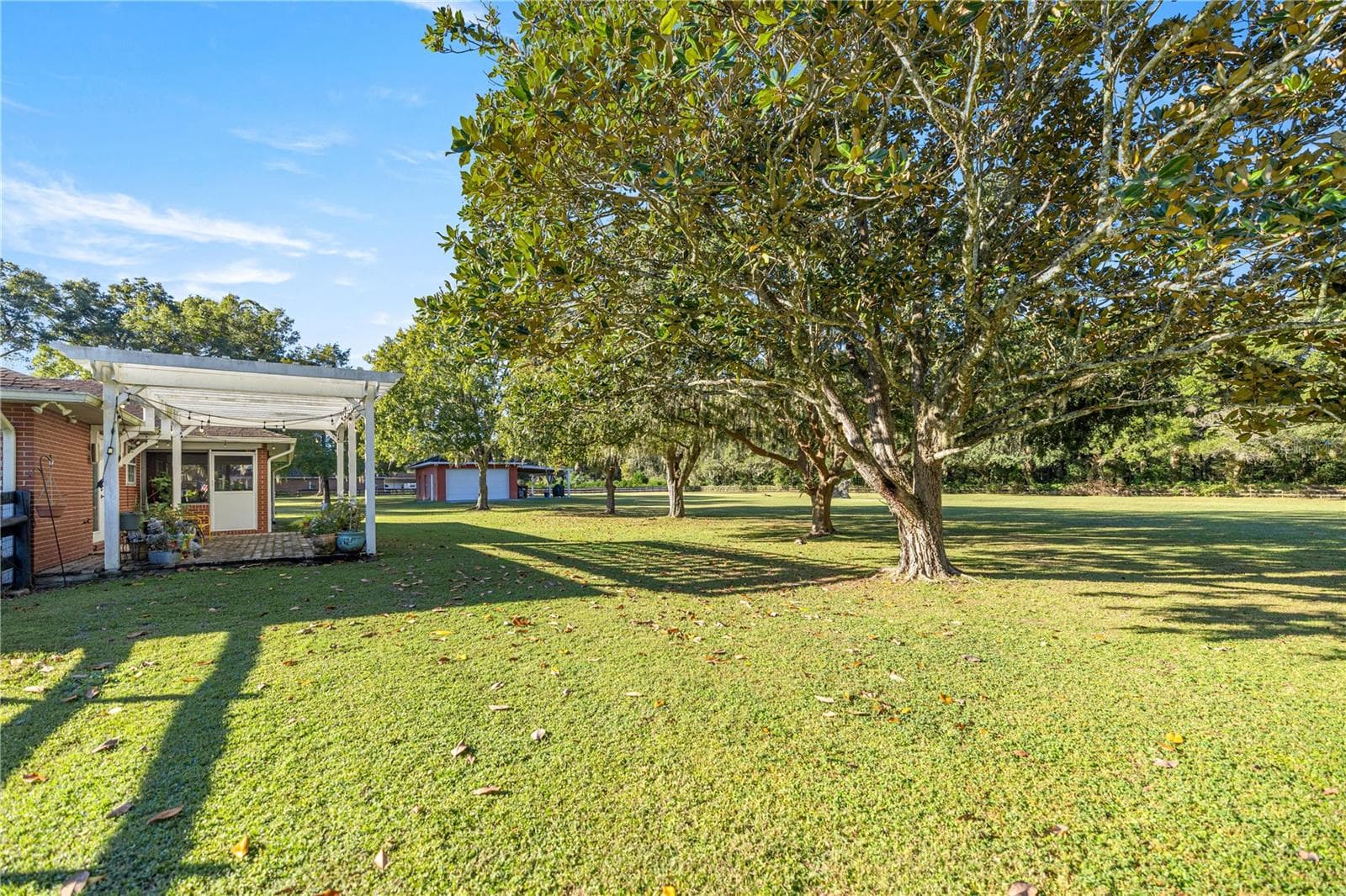 PERGOLA AND GROUNDS - 9812 SW 74TH AVE, OCALA