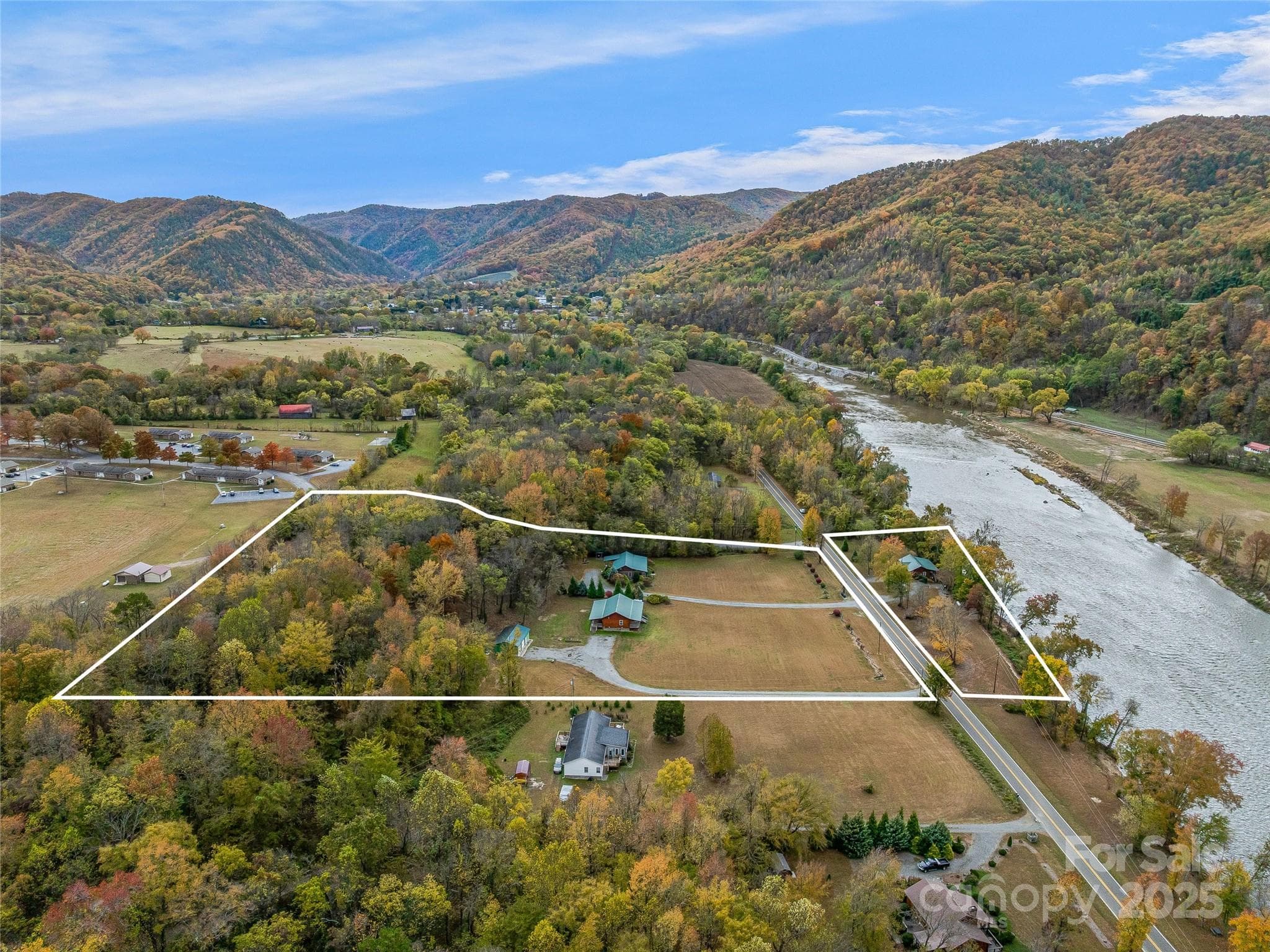 Portfolio at 1640, 1641, 1642 River Road, Hot Springs, photo 3 of 48