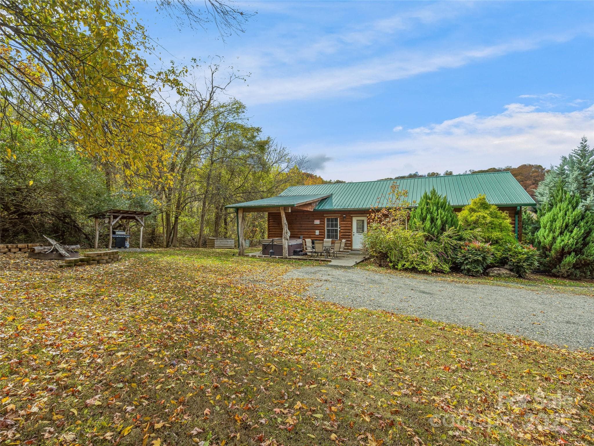 Cabin #3 - 1640, 1641, 1642 River Road, Hot Springs