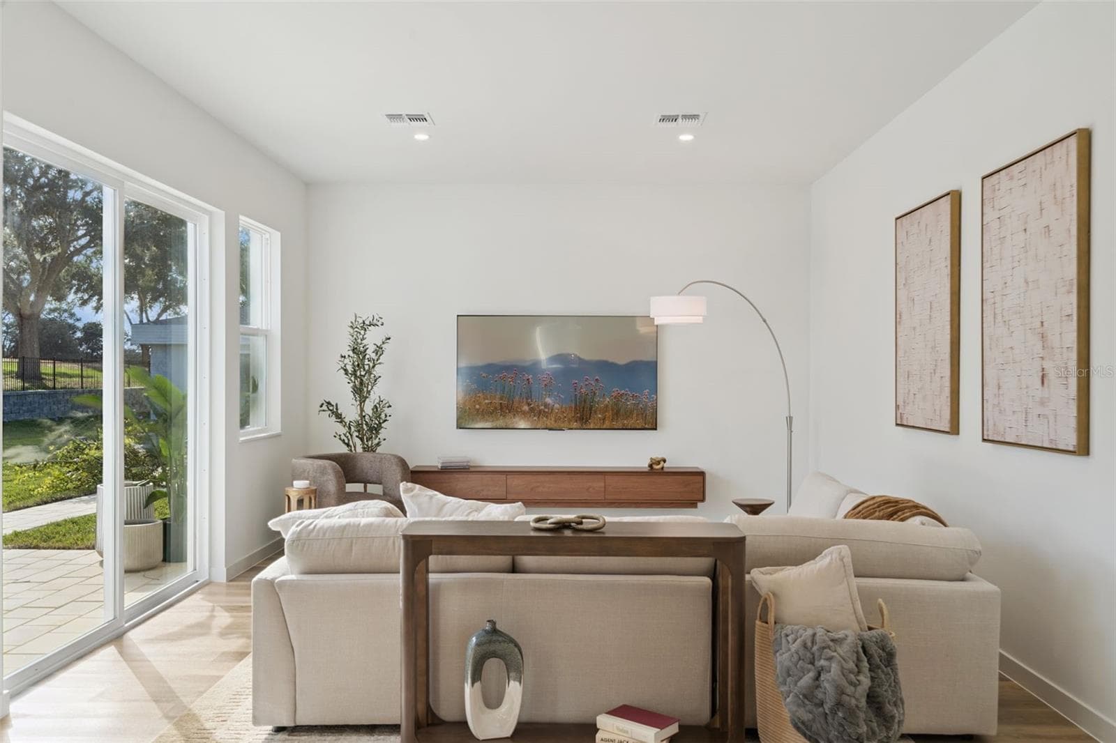 Single Family Residence at 451 SKYFIELD CT, LADY LAKE, photo 12 of 38