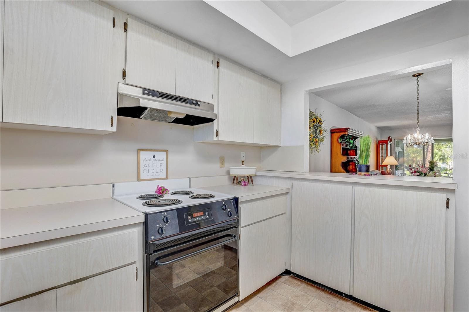 Condominium at 6400 FLOTILLA DR #15, HOLMES BEACH, photo 12 of 37