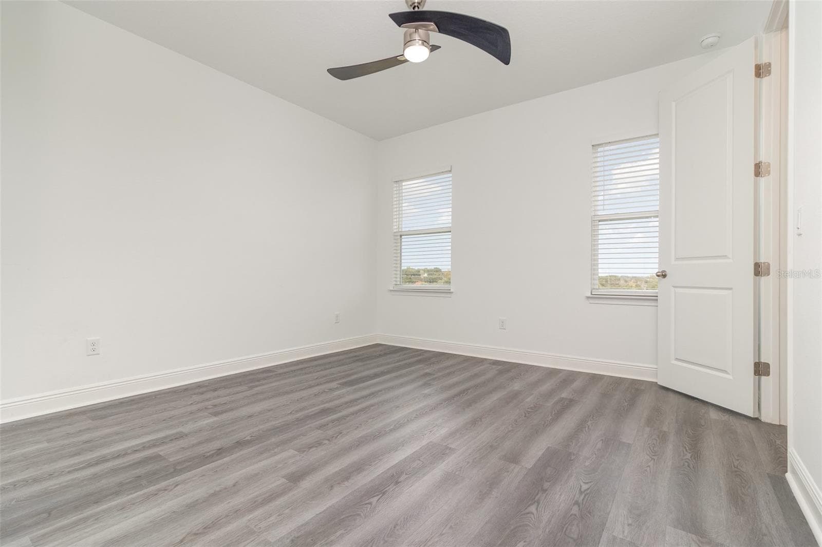 Single Family Residence at 15701 VETTA DR, MONTVERDE, photo 35 of 68