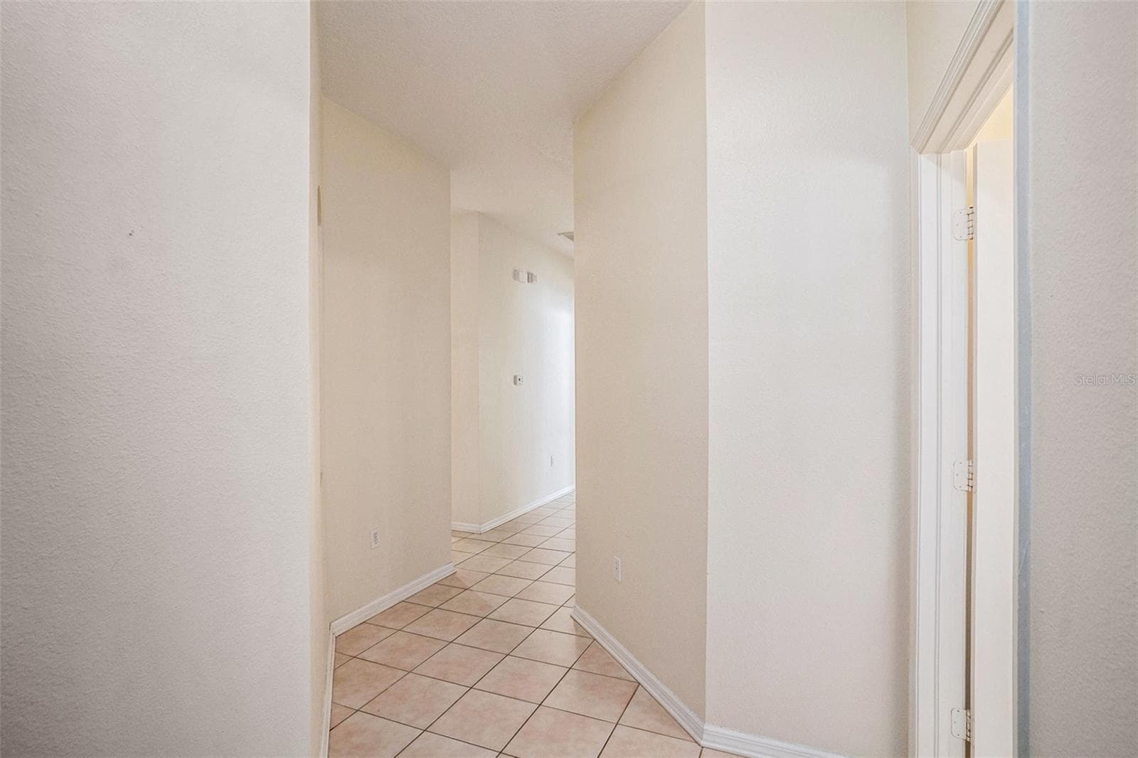 Villa at 1837 RAVENRIDGE ST, WESLEY CHAPEL, photo 9 of 27