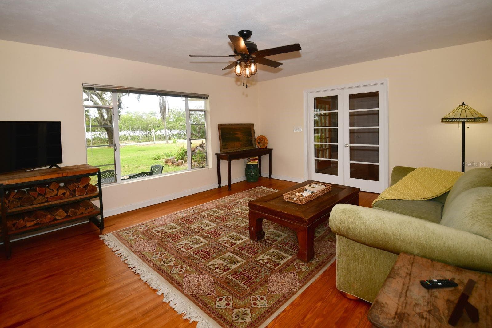 Refinished Hardwood Floors throughout the home! - 160 BAYSHORE DR, TERRA CEIA