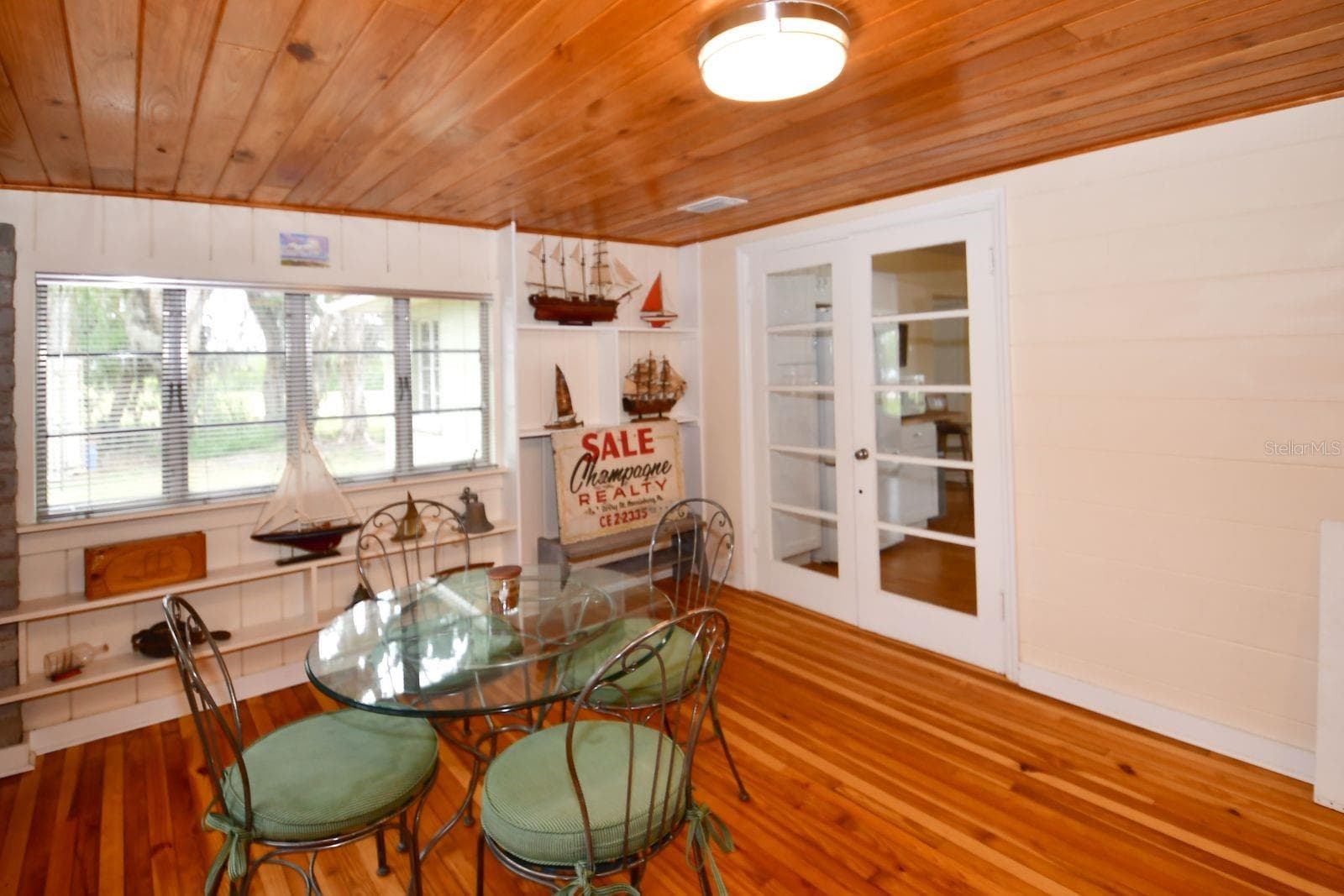 French Doors to the Kitchen - 160 BAYSHORE DR, TERRA CEIA