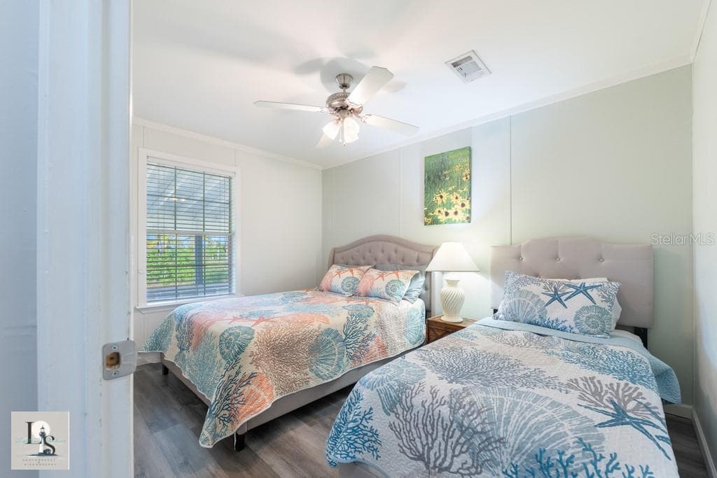Manufactured Home at 5209 WESTERN DR, ST JAMES CITY, photo 11 of 25