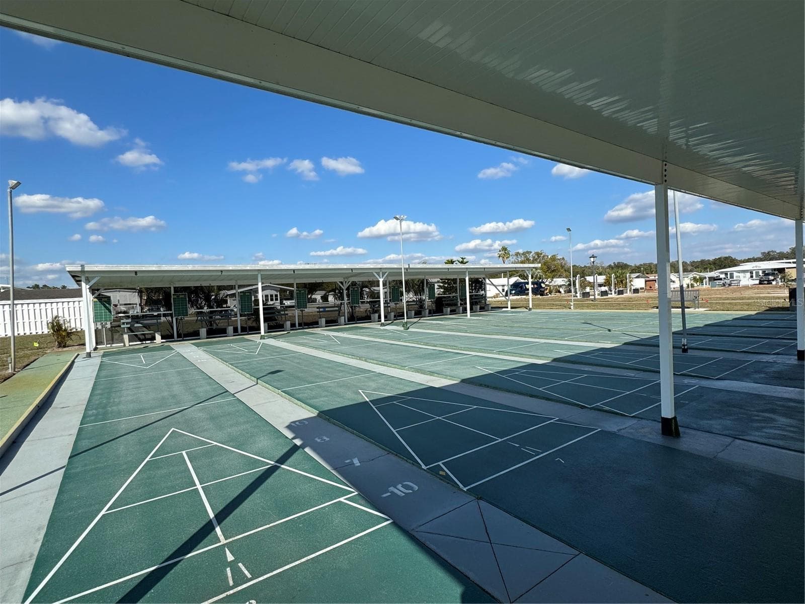 Shuffleboard Courts - 35103 JADE DR, ZEPHYRHILLS