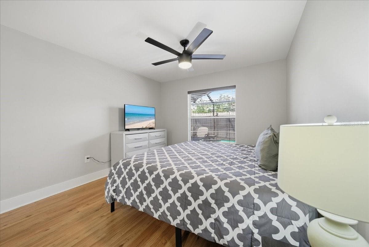 Single Family Residence at 5883 WHISTLEWOOD CIR, SARASOTA, photo 20 of 42