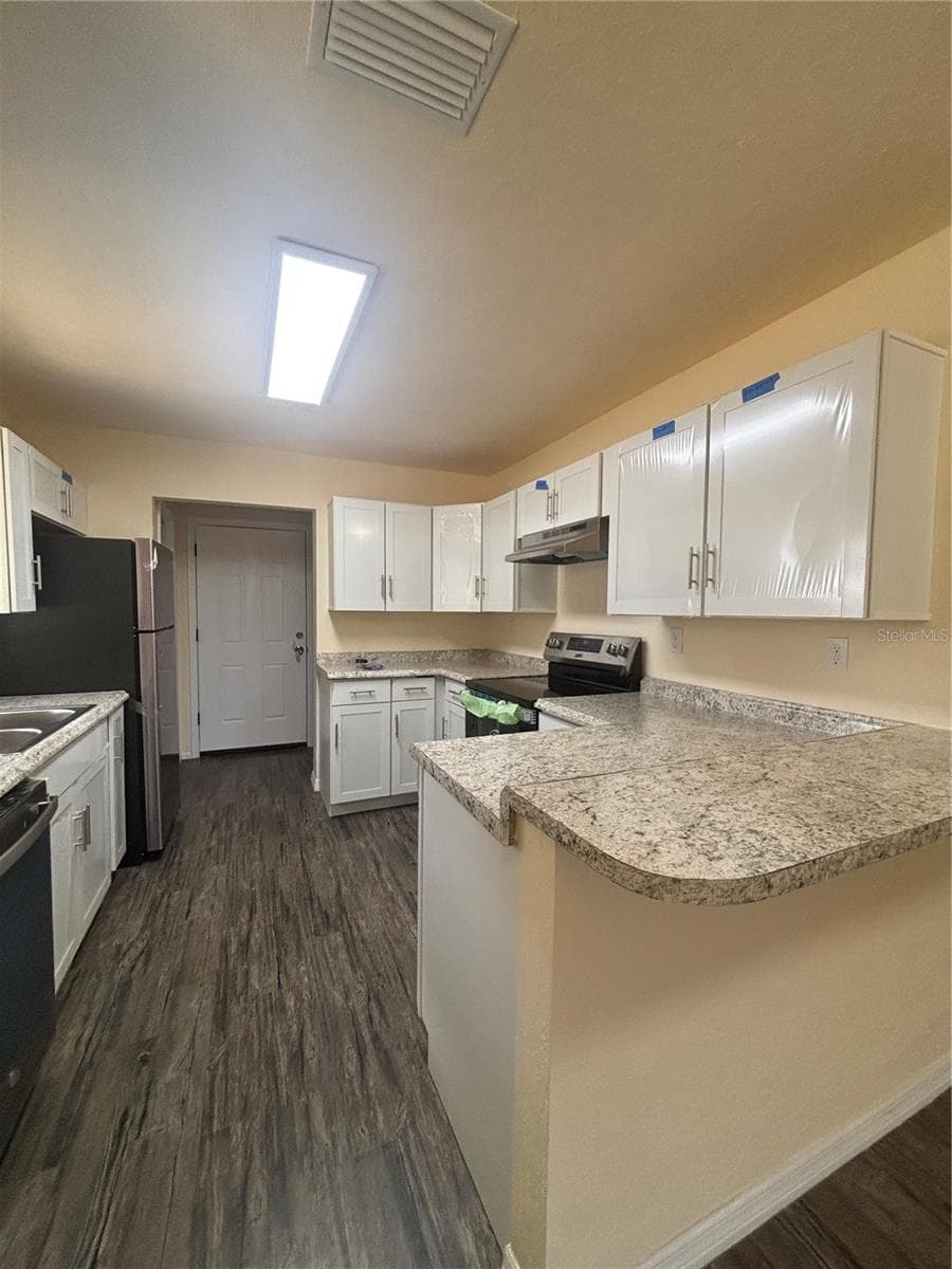 Single Family Residence at 127 JAMISON AVE, LAKE PLACID, photo 8 of 65