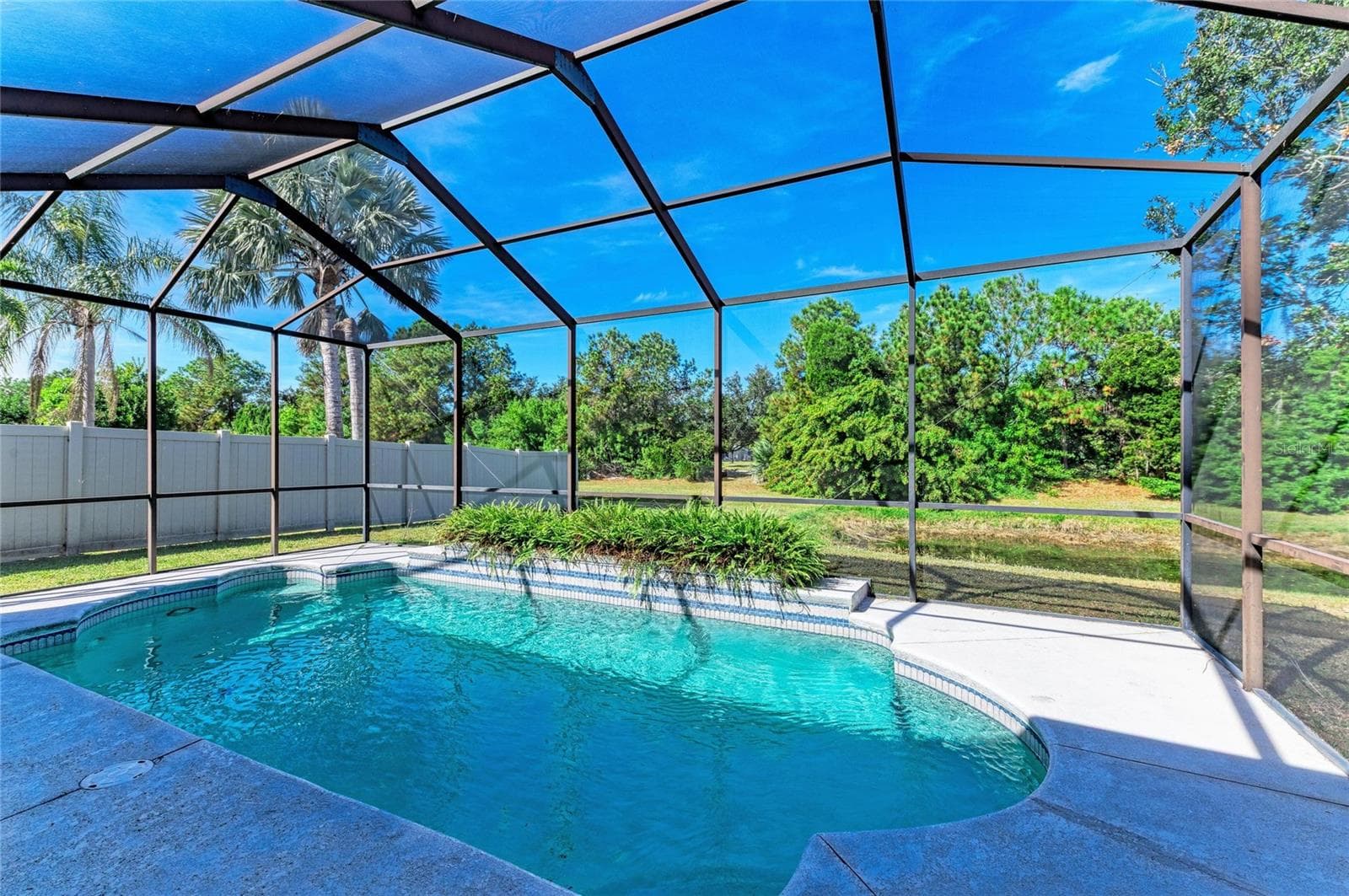Single Family Residence at 7114 CROMWELL PARK LN, APOLLO BEACH, photo 47 of 56