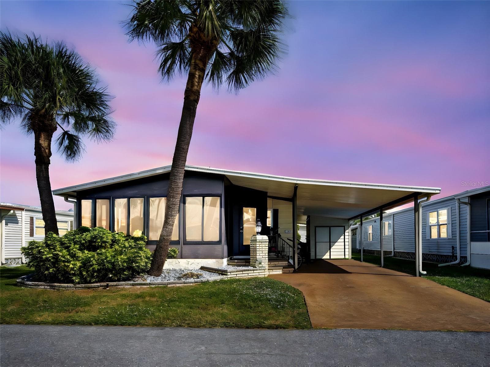 Manufactured Home at 2100 KINGS HWY #1067, PORT CHARLOTTE, photo 2 of 23