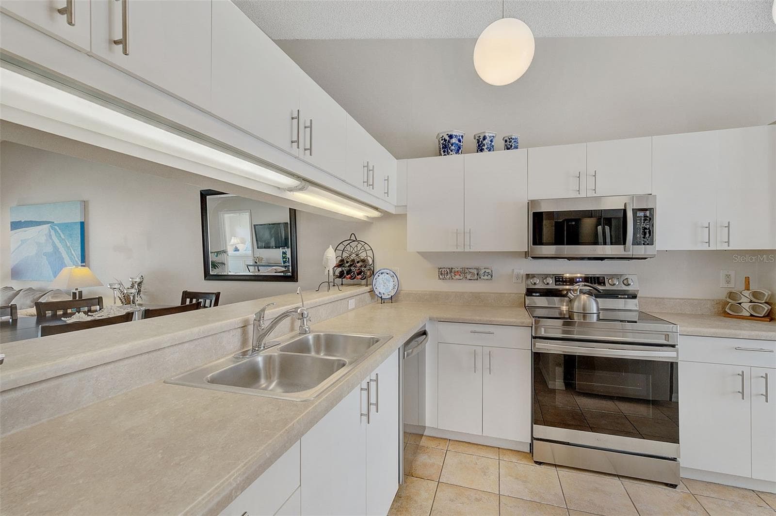 Kitchen - 4706 SAND TRAP STREET CIR E #202, BRADENTON