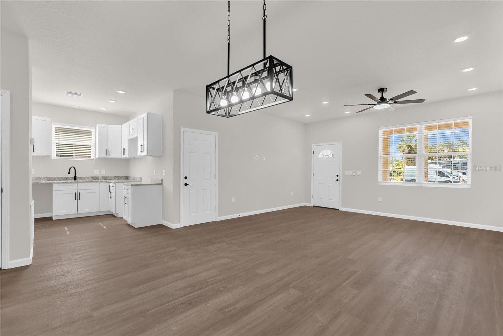 Single Family Residence at 1807 PEACH AVE, SANFORD, photo 4 of 27