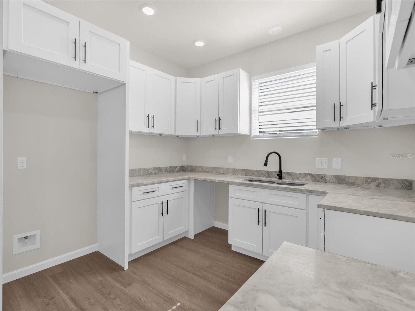 Single Family Residence at 1807 PEACH AVE, SANFORD, photo 9 of 27