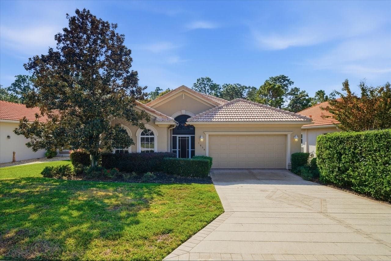 1650 W LAUREL GLEN PATH
