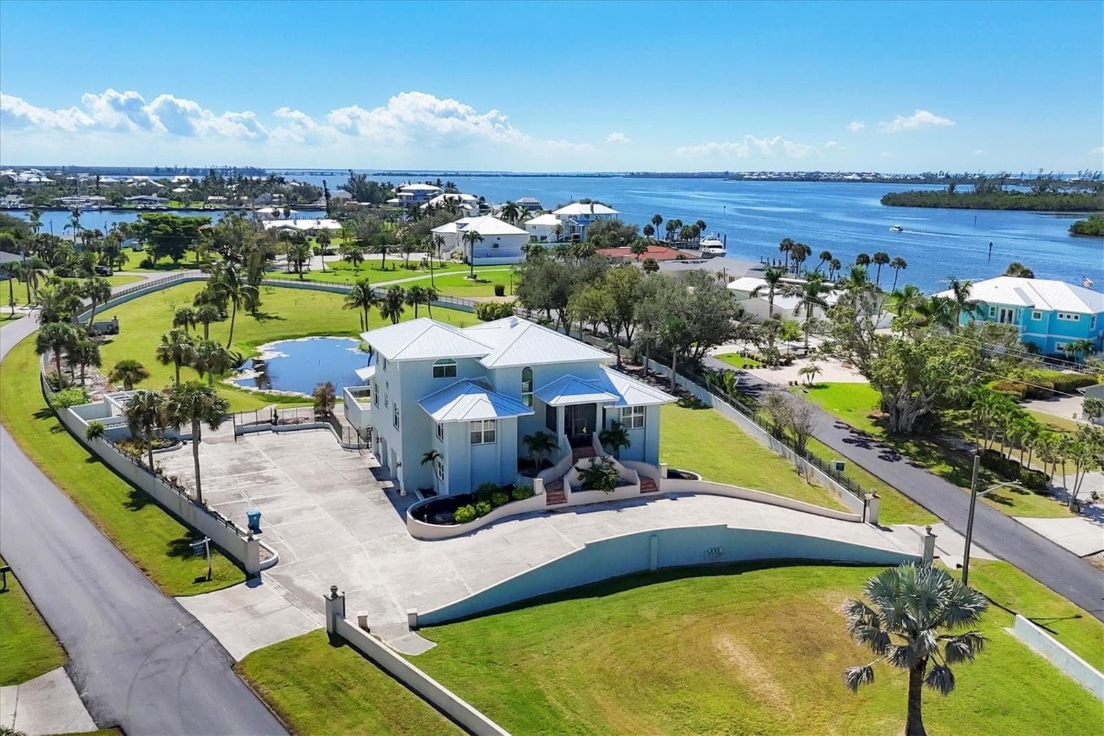 342 GREEN DOLPHIN DR