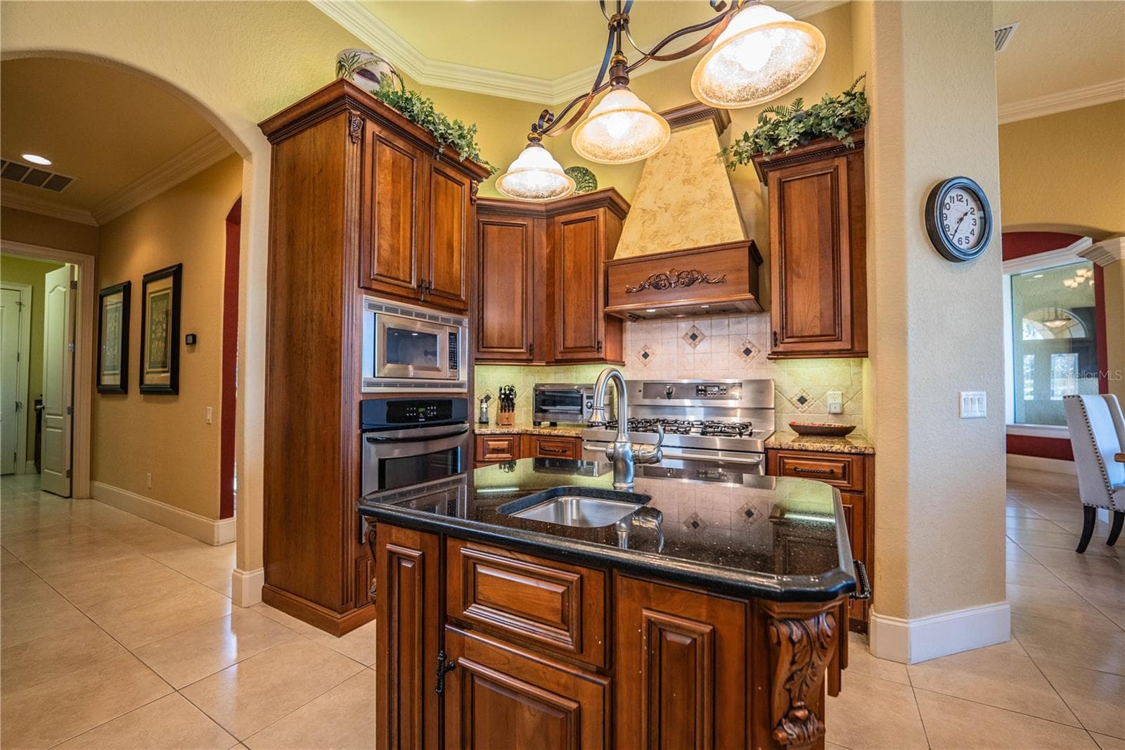 Single Family Residence at 2918 CLUBHOUSE RD, LAKELAND, photo 20 of 53