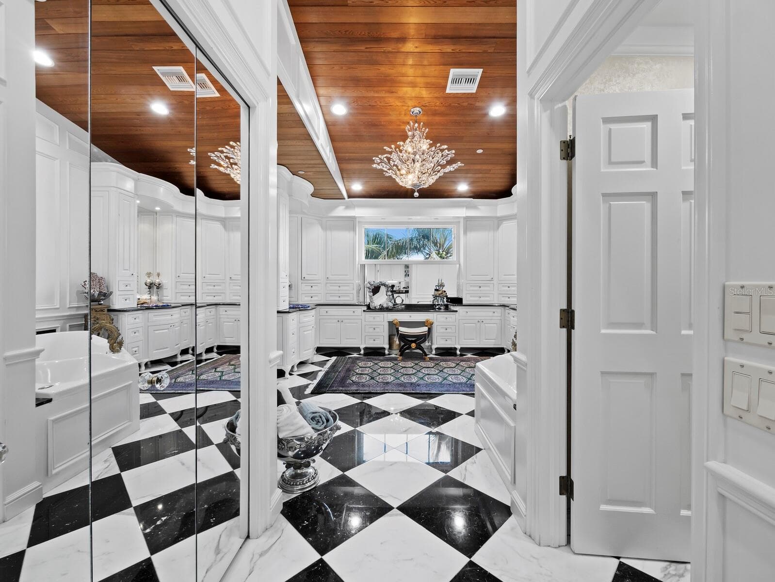 Single Family Residence at 6685 GULF OF MEXICO DR, LONGBOAT KEY, photo 34 of 84