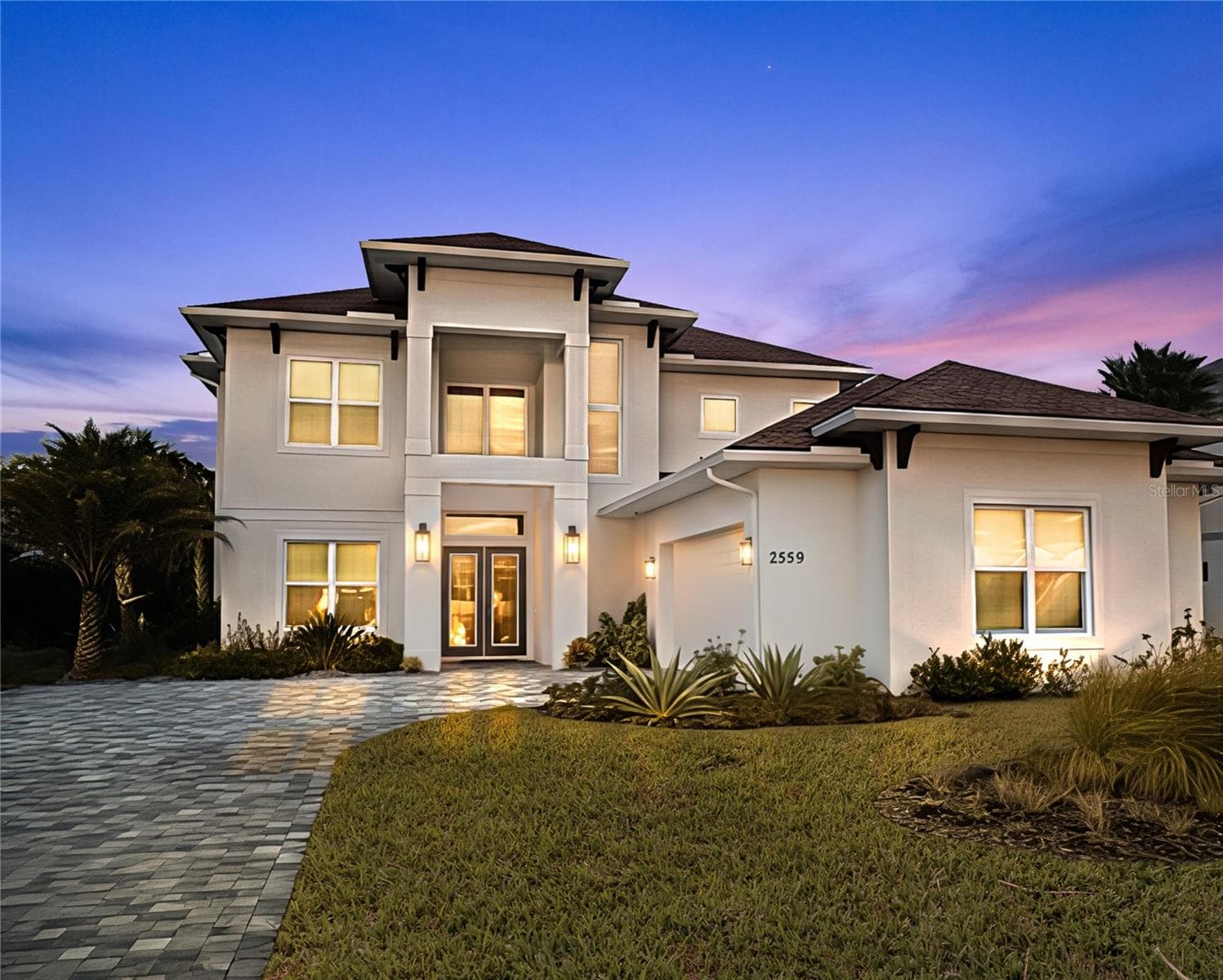2559 PALM AVE