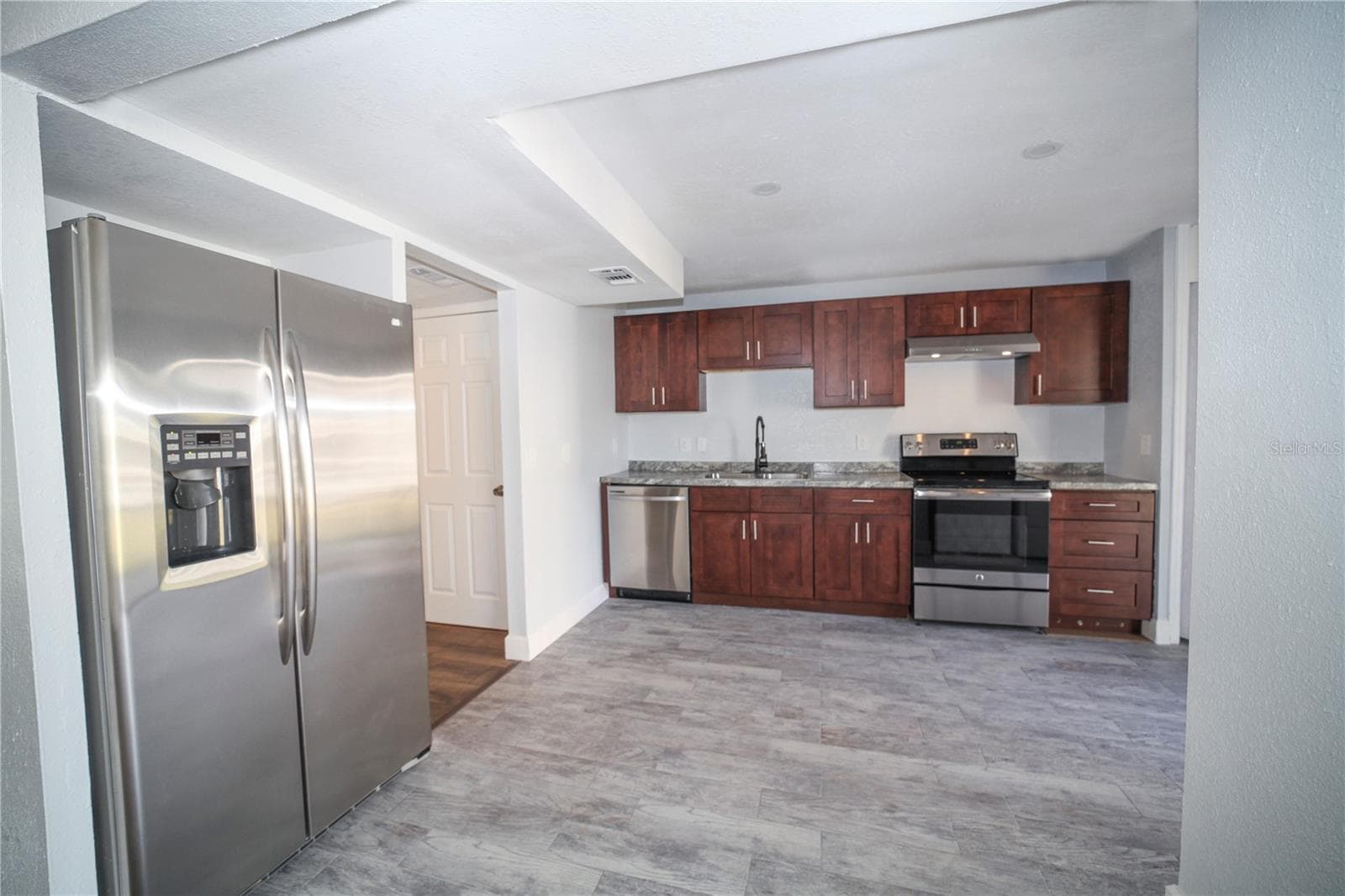 Condominium at 331 AMHERST AVE #56, SARASOTA, photo 7 of 19