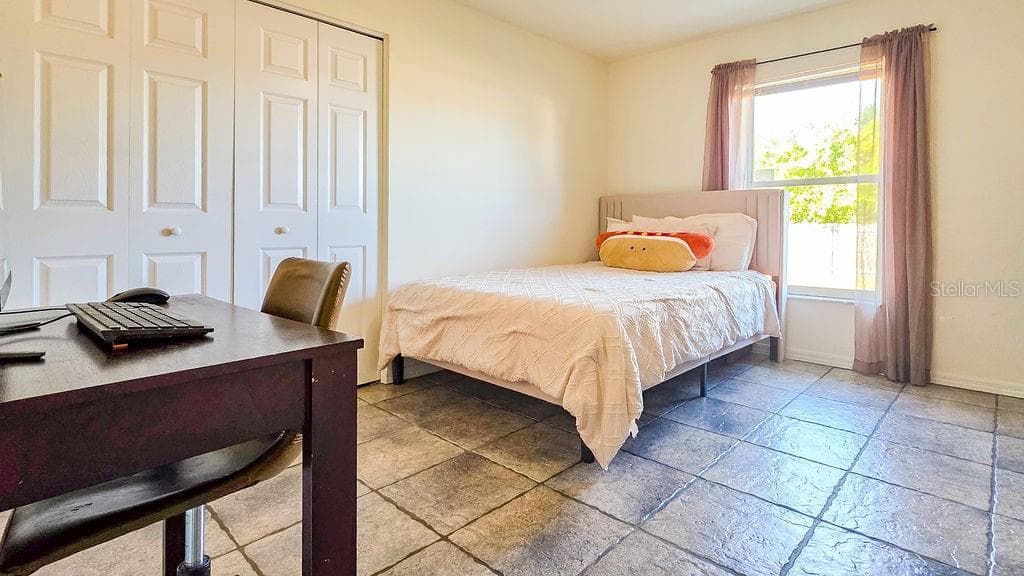 Single Family Residence at 3357 N CHAMBERLAIN BLVD, NORTH PORT, photo 33 of 43