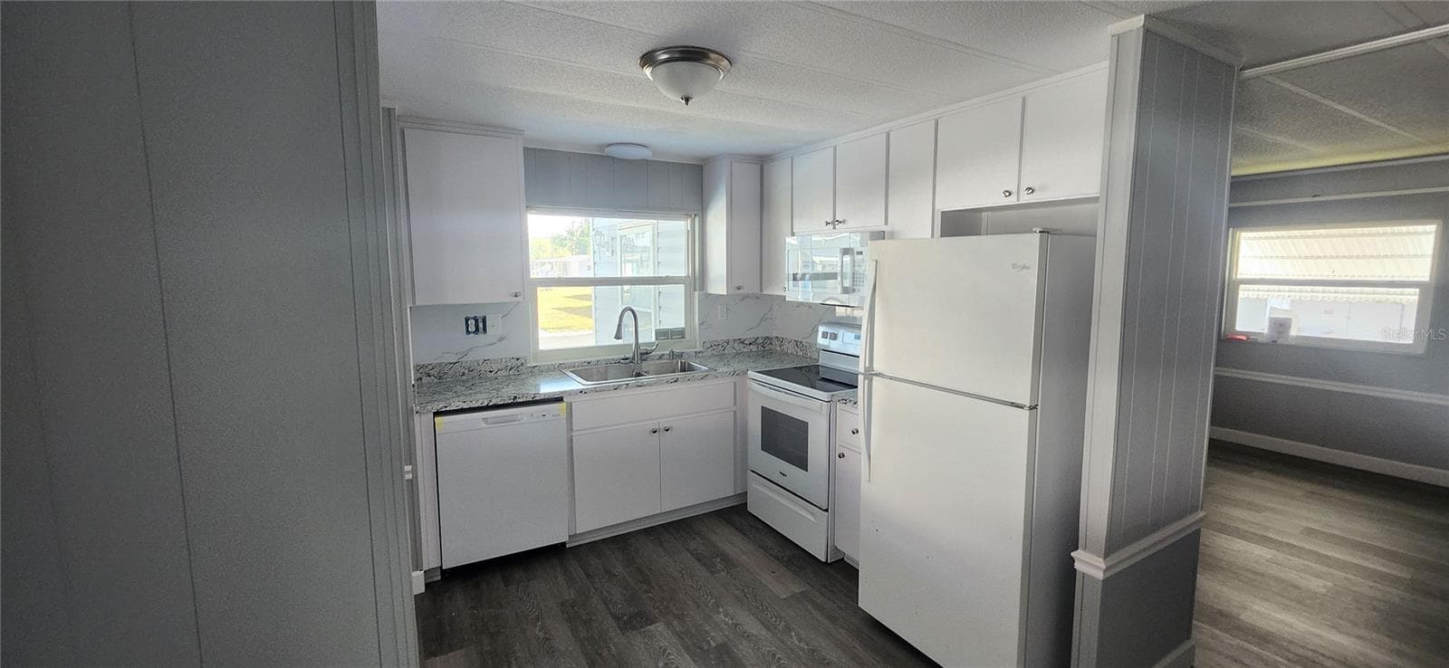 Manufactured Home at 10803 FREEDOM DR, PORT RICHEY, photo 5 of 41