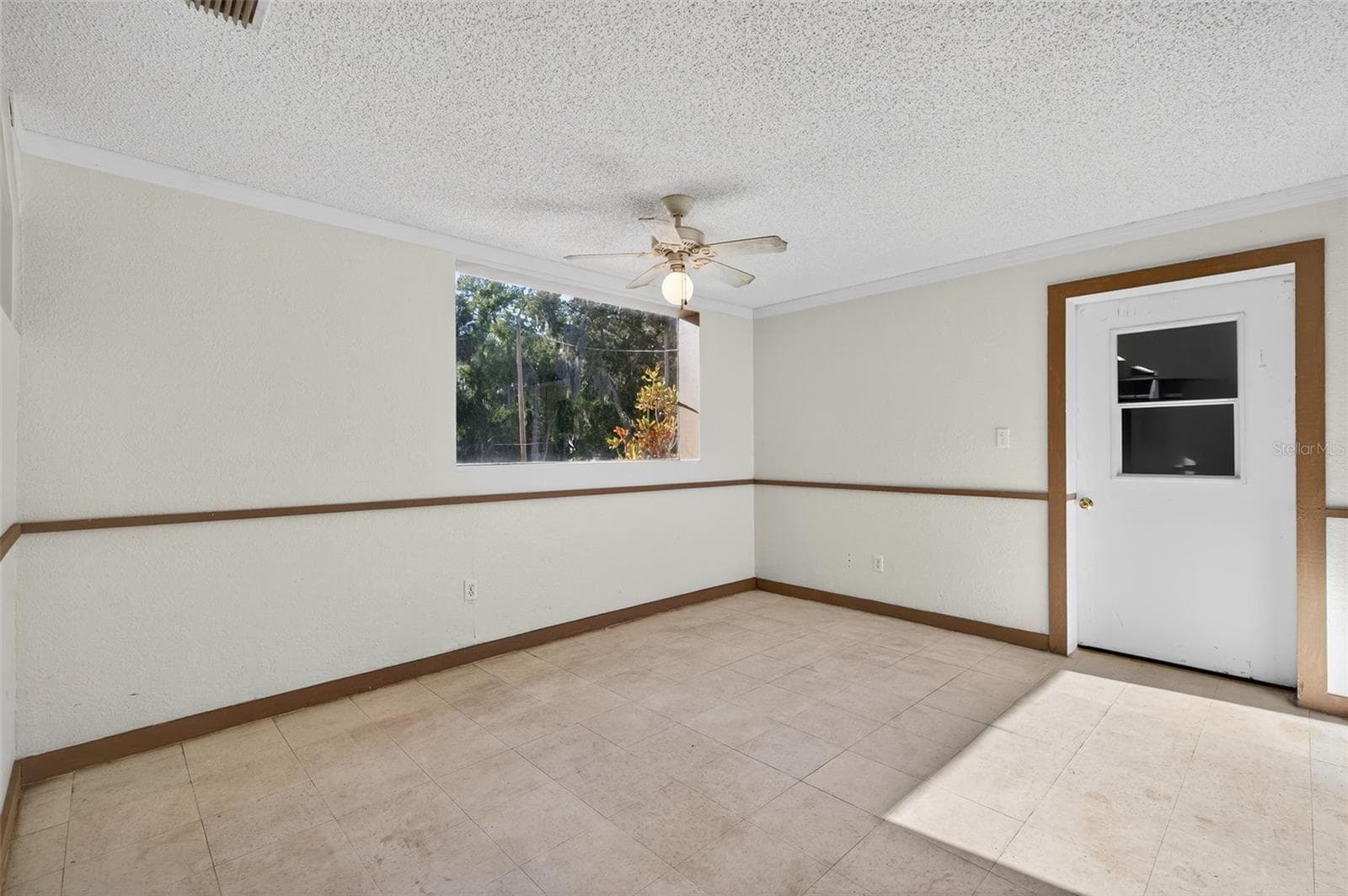 Single Family Residence at 6345 LOST TRL, HOLIDAY, photo 16 of 83