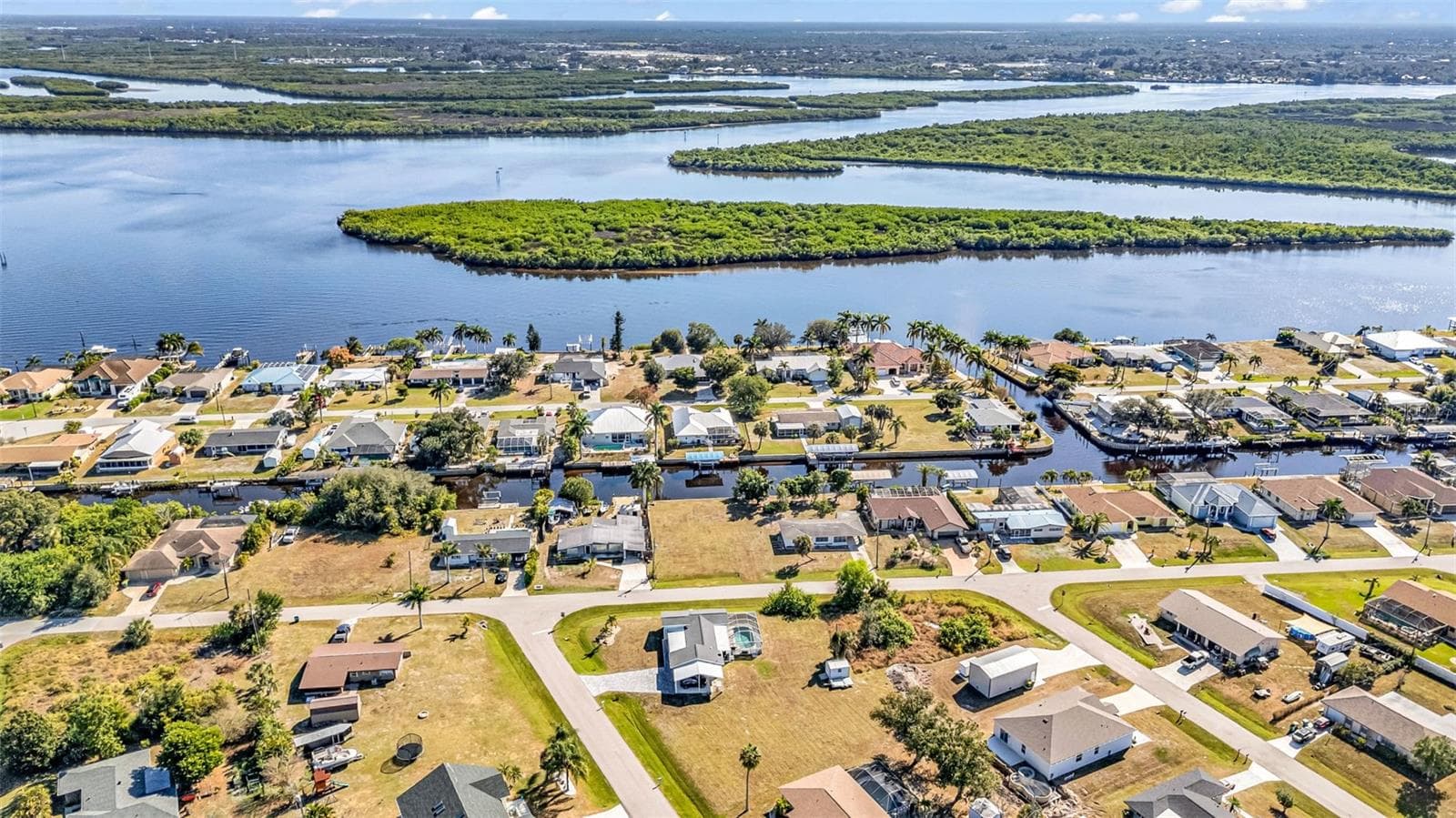 Land at 3334 DOVER DR, PUNTA GORDA, photo 7 of 36