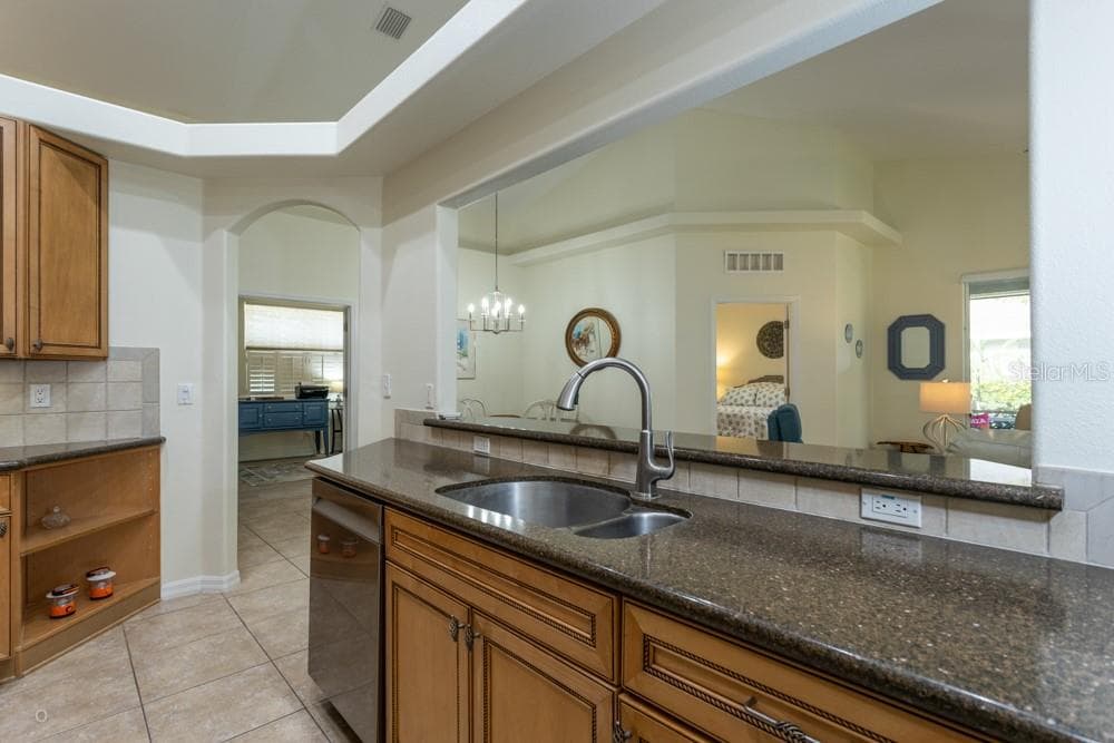 Single Family Residence at 150 W WATERSIDE PKWY, PALM COAST, photo 4 of 40
