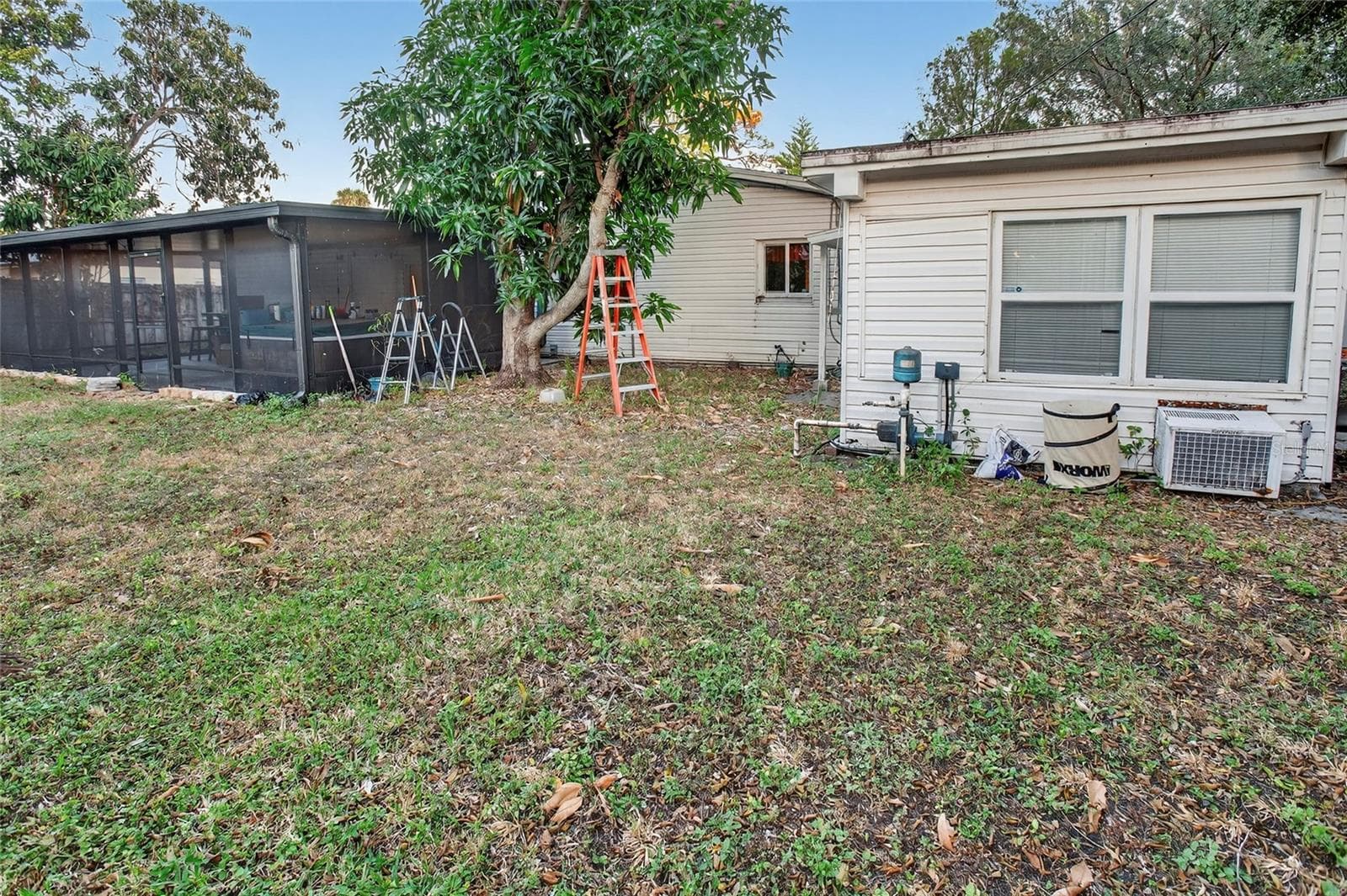 Single Family Residence at 7800 11TH ST N, ST PETERSBURG, photo 19 of 20