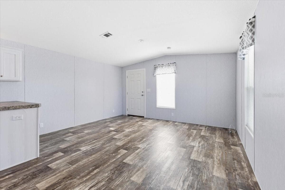 Manufactured Home at 1800 ENGLEWOOD RD #166, ENGLEWOOD, photo 10 of 34