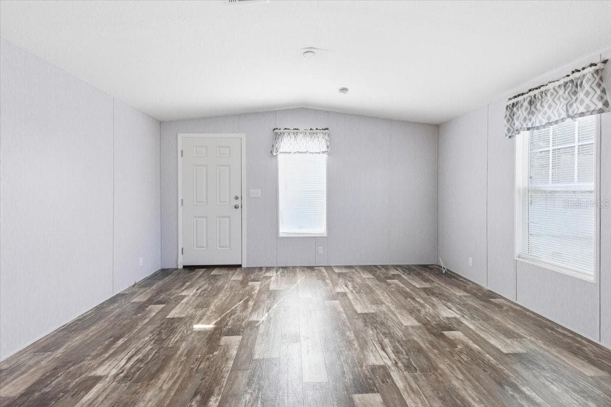 Manufactured Home at 1800 ENGLEWOOD RD #166, ENGLEWOOD, photo 11 of 34