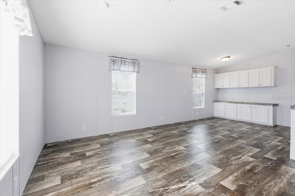 Manufactured Home at 1800 ENGLEWOOD RD #166, ENGLEWOOD, photo 14 of 34
