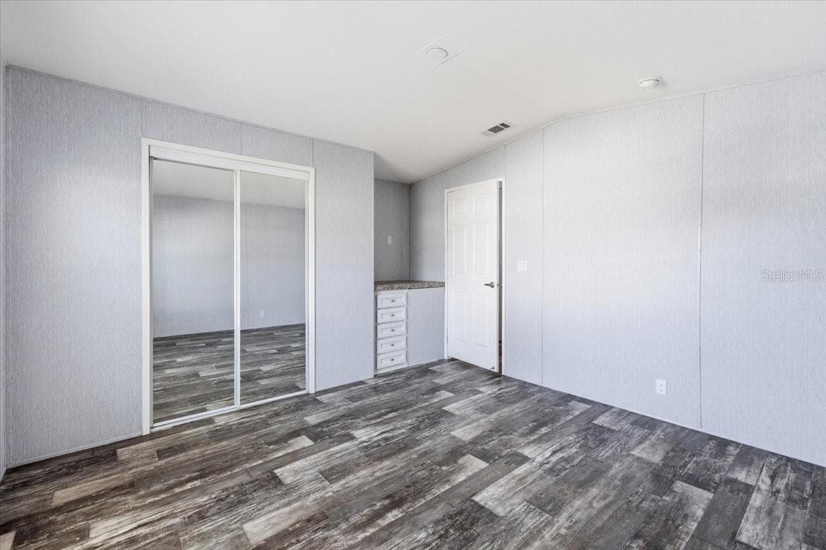 Manufactured Home at 1800 ENGLEWOOD RD #166, ENGLEWOOD, photo 17 of 34